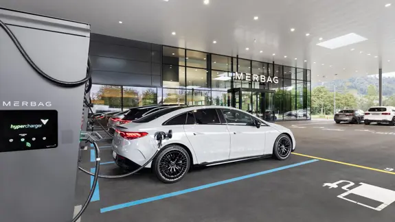 Adliswil Standort Aussenansicht 10 2280X1283 Adliswil Standort Aussenansicht 10 2280X1283