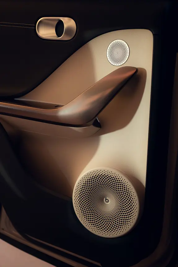 HX11 Premium Solar Silver Metallic Still 8K Portrait Market Entry Premium Features Car Detail Beats 0008 2048X2048 HX11 Premium Solar Silver Metallic Still 8K Portrait Market Entry Premium Features Car Detail Beats 0008 2048X2048