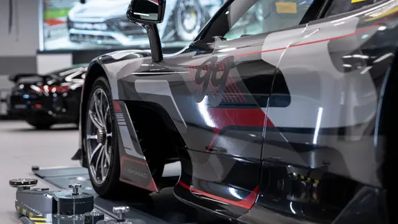 AMG ONE Hub Merbag Schlieren 03 2280X1283 AMG ONE Hub Merbag Schlieren 03 2280X1283