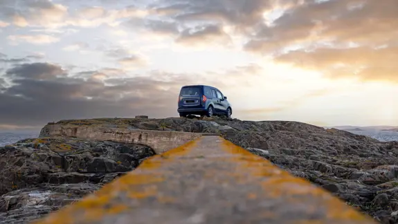 Mercedes EQ EQT 07 Mercedes EQ EQT 07