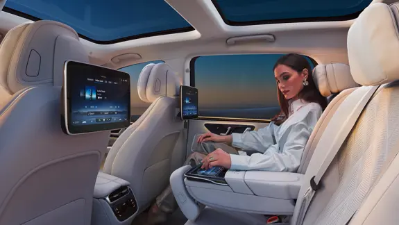 Mercedes-Benz EQS SUV Rear Seat Entertainment - Jetzt bei Merbag Mercedes-Benz EQS SUV Rear Seat Entertainment - Jetzt bei Merbag